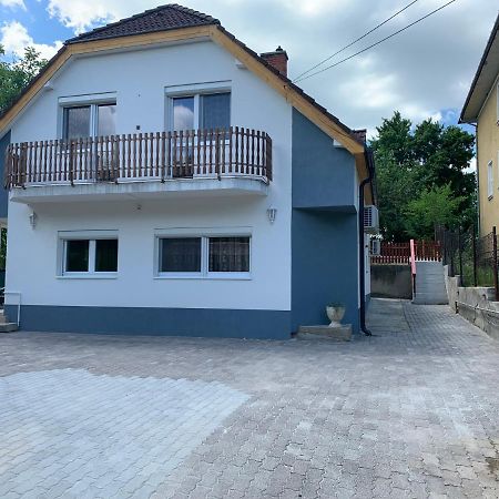 Borsi Apartman Balatonalmádi Eksteriør bilde