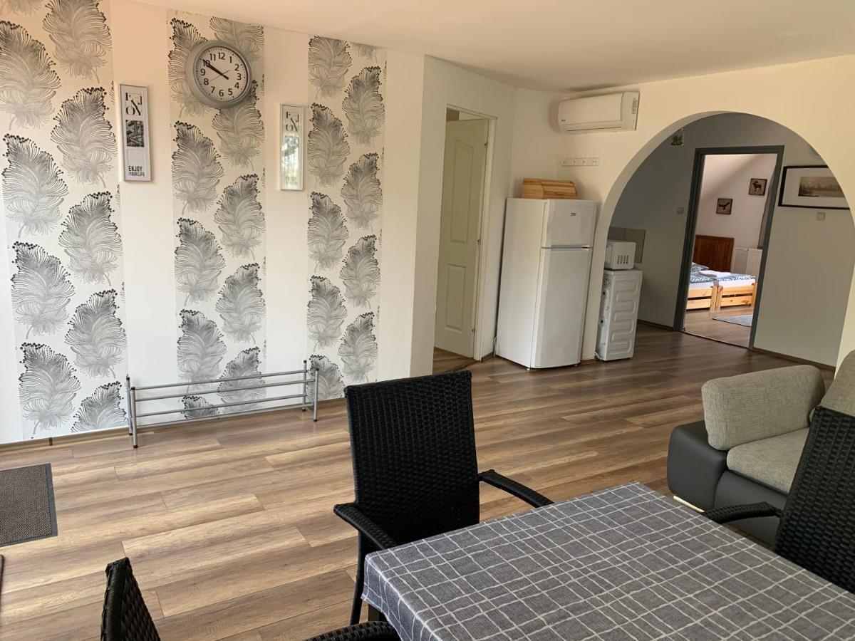 Borsi Apartman Balatonalmádi Eksteriør bilde