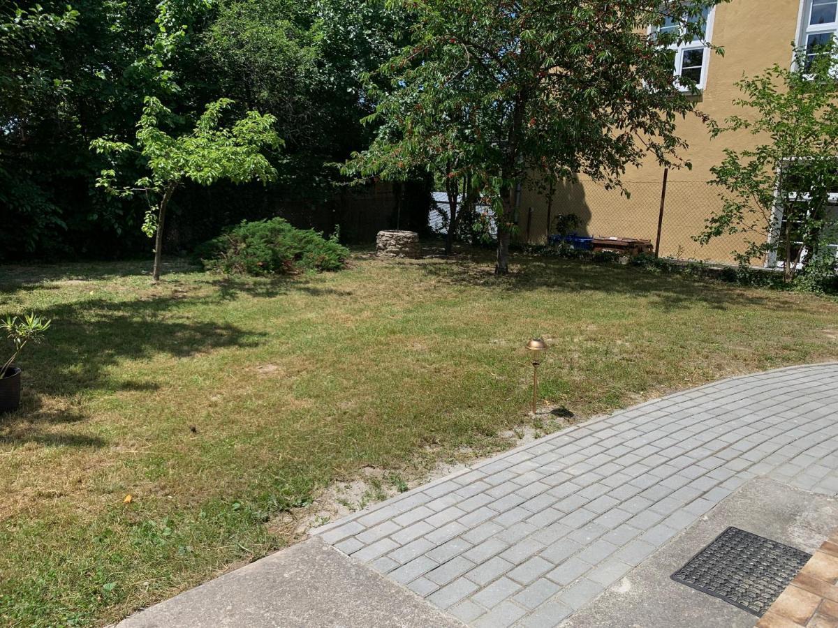 Borsi Apartman Balatonalmádi Eksteriør bilde
